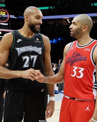 背靠背继续让37岁老将出场，快船为自己的坚持又一次付出了代价？