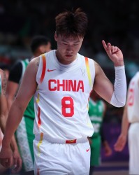 开云体育官网-赵睿建议年轻人优先海外历练 若机会有限再考虑回国发展