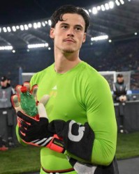 穆帅签下的潜力门将，现已成为德罗西新罗马的象征