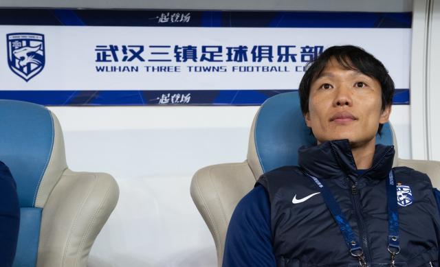 1744547011226026529.jpg (体育)(1)足球——中超:武汉三镇对阵云南玉昆XxjpseC007223_20250412_PEPFN0A001.jpg